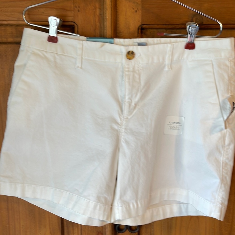 Old Navy Shorts White Size 8